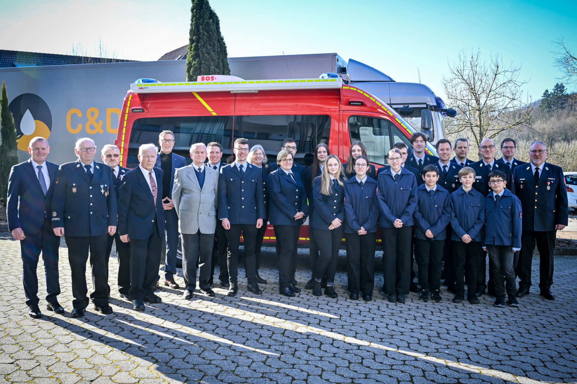 Feuerwehr-Jahrtag 2024: Einweihung des neuen Einsatzleitwagens und 